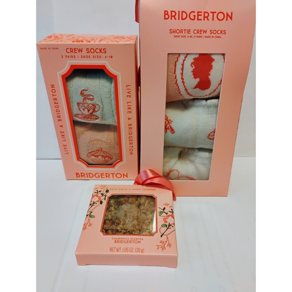 Retired Discontinued Netflix Bridgerton Gift Set NIB Exclusive Socks Bath Salts